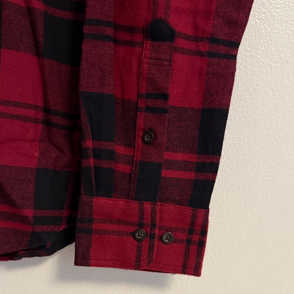 Lands' End Men's Plaid Button-Down Shirt - Red and Black - Picture 7 of 11